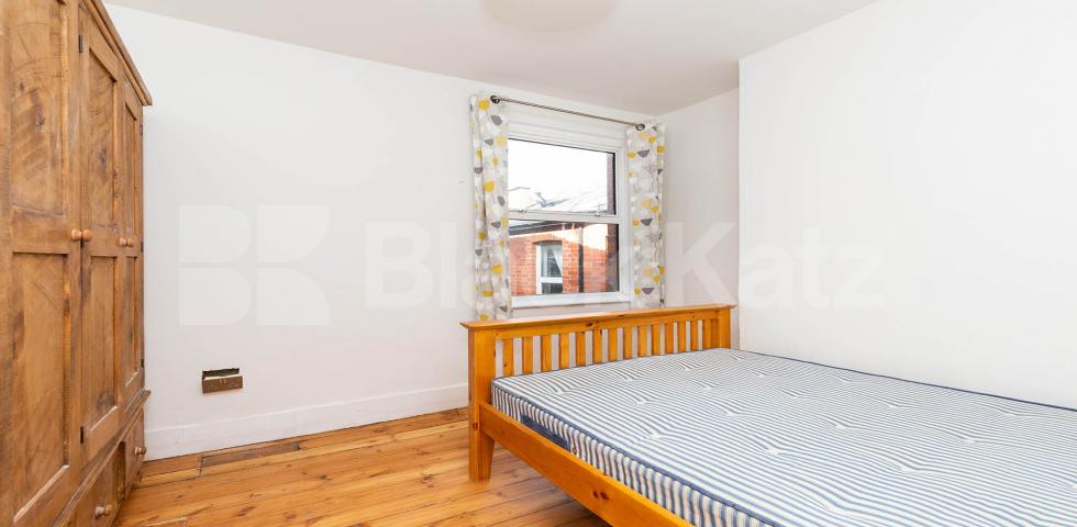 			3 Bedroom, 2 bath, 1 reception Apartment			 Ballards Lane, FINCHLEY CENTRAL N3